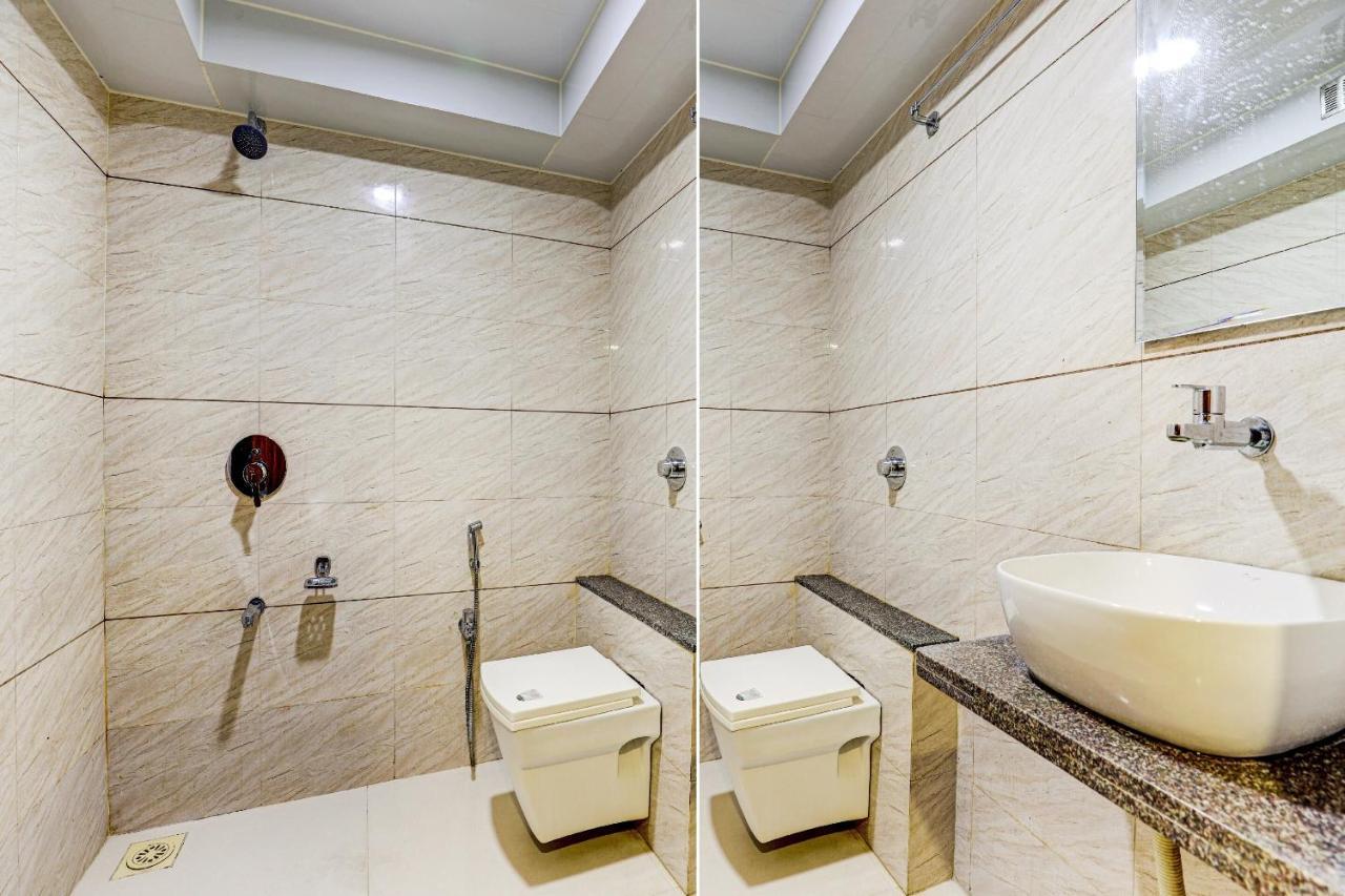 Oyo 77491 Hotel Shreenath Valsad Exterior photo